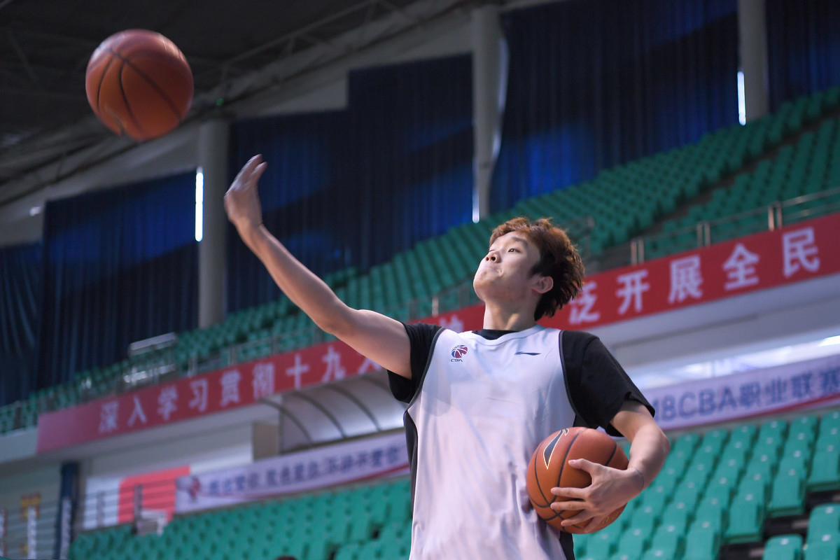 关于成都蓉城今晨更衣室发声，志在CBA季后赛名次提升，底气十足，更衣室氛围转暖的信息-英雄联盟有礼投注